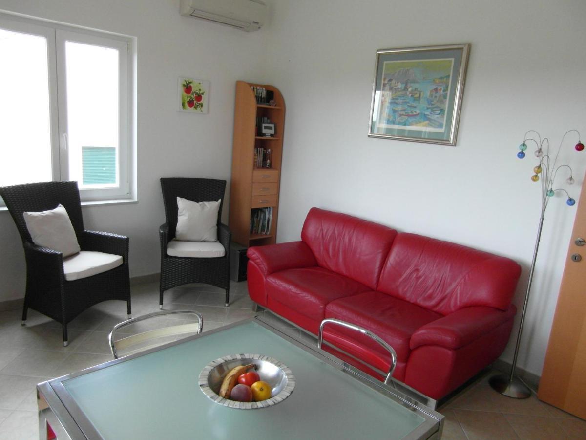 Bentley - Sea-View - 2 Bedroom Apartment Premantura Esterno foto