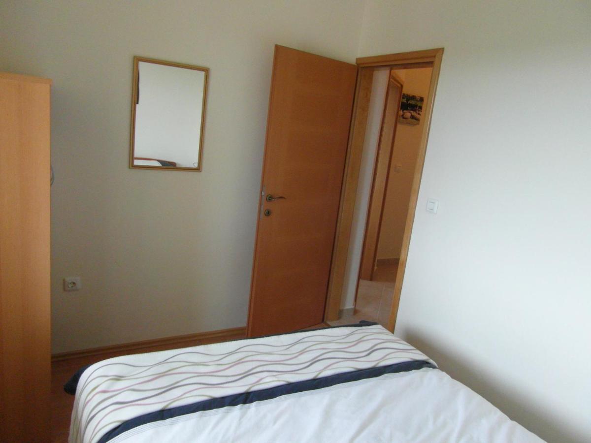 Bentley - Sea-View - 2 Bedroom Apartment Premantura Esterno foto