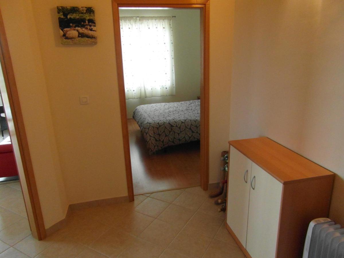 Bentley - Sea-View - 2 Bedroom Apartment Premantura Esterno foto