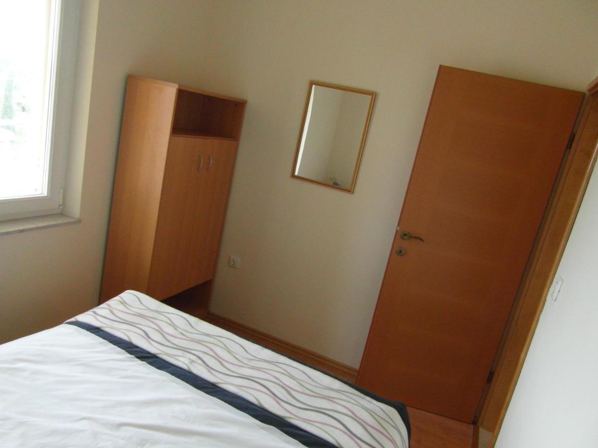 Bentley - Sea-View - 2 Bedroom Apartment Premantura Esterno foto